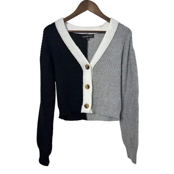 Almost Famous Women Medium Colorblock Crop Cardigan Sweater Black‎ White RAE1662 - Picture 2 of 9
